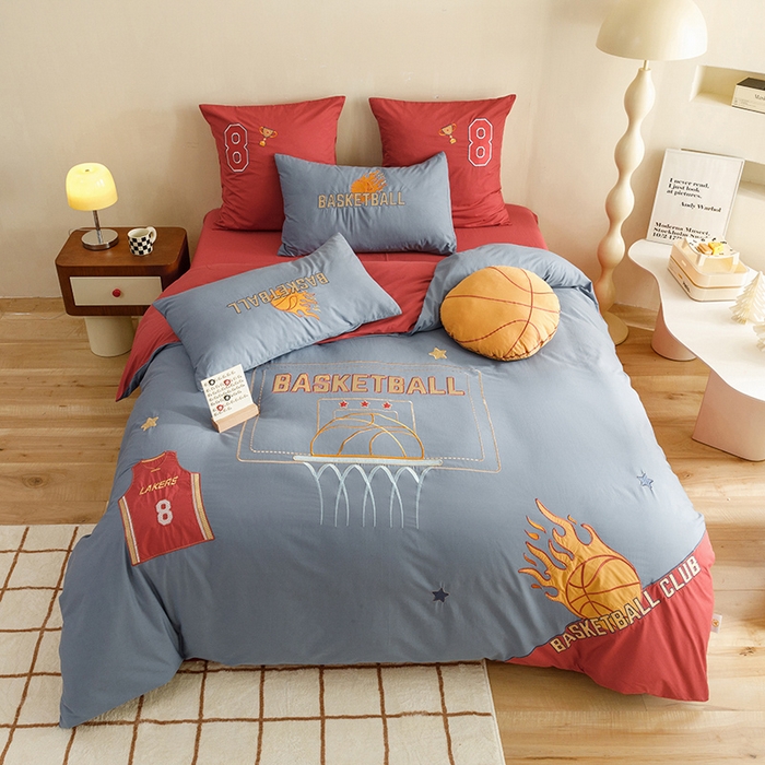 91家纺网 家纺一手货源 找家纺 绒梦里 2024新款全棉A类40s水洗棉贴布绣花四件套-篮球系列 挚爱篮球-英伦蓝