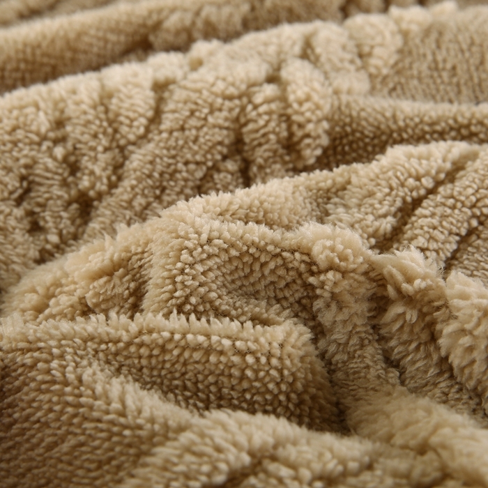 91家纺网 家纺一手货源 找家纺 巴木赫 2024新款8字配色双层羊羔绒毛毯 浅黄