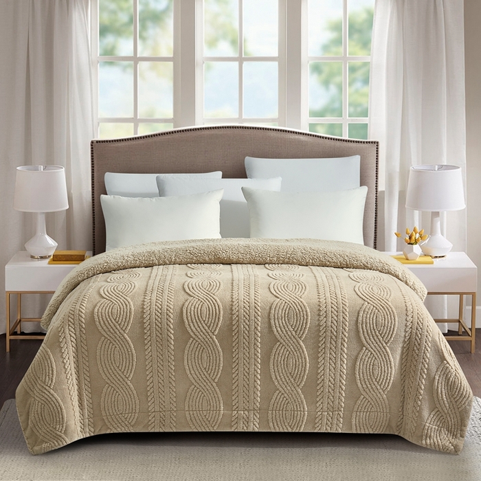 91家纺网 家纺一手货源 找家纺 巴木赫 2024新款8字配色双层羊羔绒毛毯 浅黄