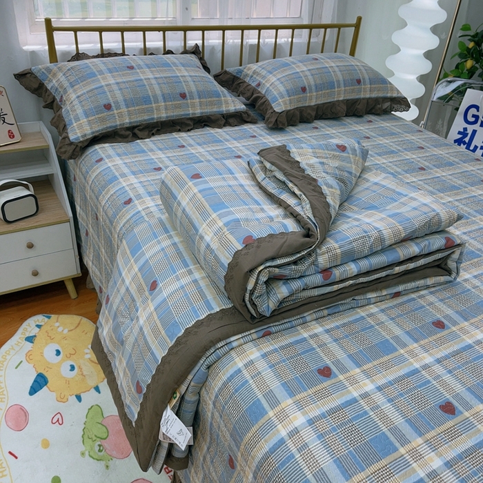 91家纺网 家纺一手货源 找家纺 暖居 2024新款春秋被床盖四件套 莱恩蓝