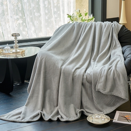 91家纺网 家纺一手货源 找家纺 云锦 2024新款320克全消光云貂绒毛毯 烟熏灰