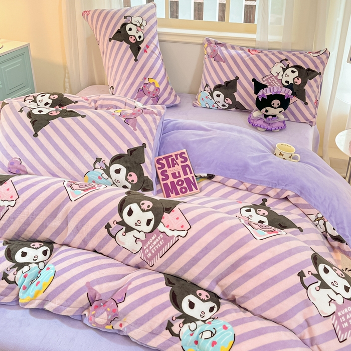 91家纺网 家纺一手货源 找家纺 2024新品正版三丽鸥授权卡通加厚高克重牛奶绒系列四件套 绒三丽鸥-紫巧库洛米
