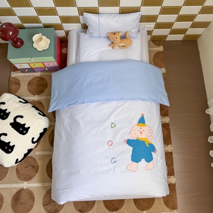 喜多兔 2024新款快乐多巴胺纯棉绣花幼儿园被子三件套 蓝色彩虹小狗
