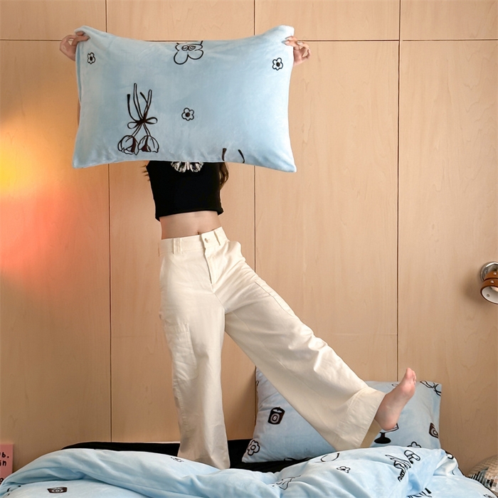 91家纺网 家纺一手货源 找家纺 呗旺鹿 2024新款小红书爆款牛奶绒印花四件套 静语