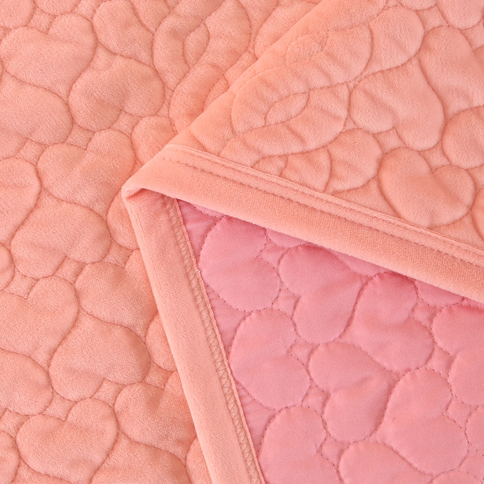 91家纺网 家纺一手货源 找家纺 芸锦豪 2024新款宝宝绒床盖 玫瑰粉