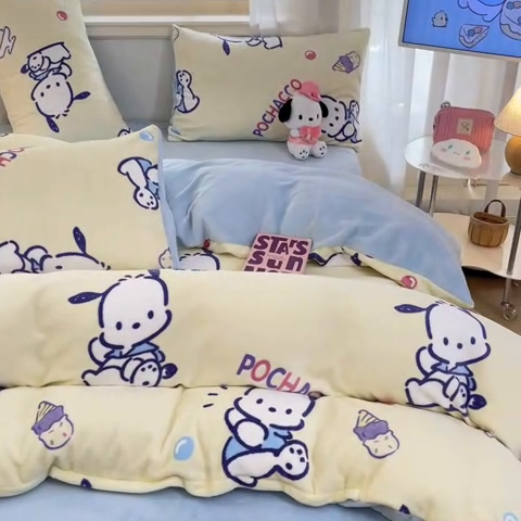 91家纺网 家纺一手货源 找家纺 2024新品正版三丽鸥授权卡通加厚高克重牛奶绒系列四件套 绒三丽鸥-甜筒帕恰狗