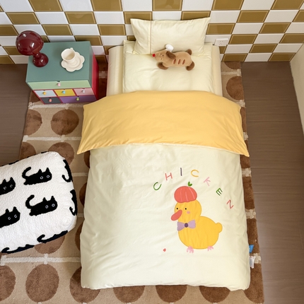 喜多兔 2024新款快乐多巴胺纯棉绣花幼儿园被子三件套 黄色彩虹小鸭子