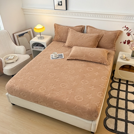 91家纺网 家纺一手货源 找家纺 （总）绒多多 2025新款直播电商爆款纯色牛奶绒床笠