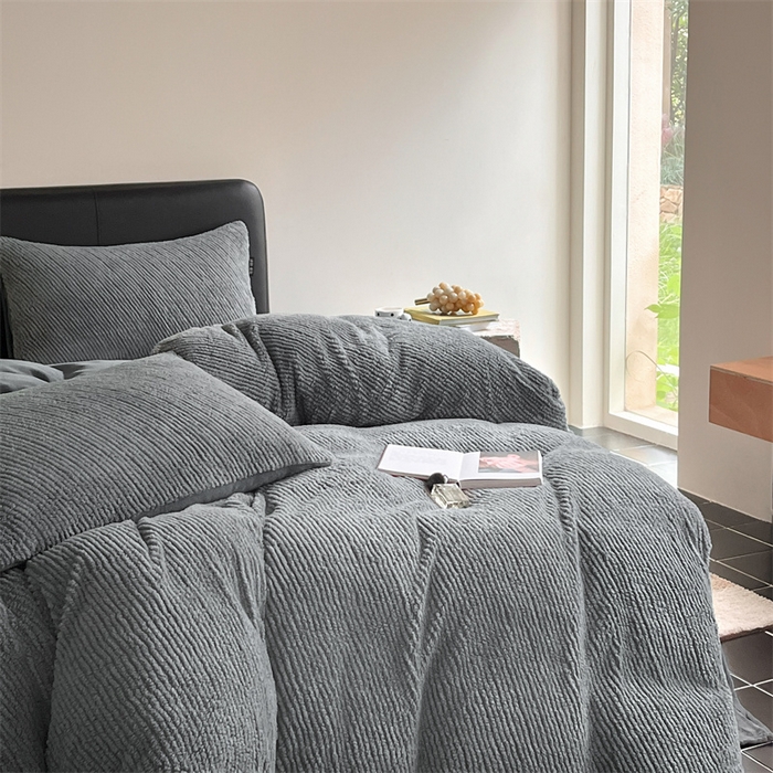 91家纺网 家纺一手货源 找家纺 星座家纺  2025新款泰迪绒提花牛奶绒四件套 雅士灰