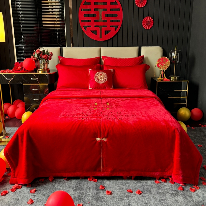 91家纺网 家纺一手货源 找家纺 2024新款仿皮草兔绒精品绣花毛毯毯子 喜成连理