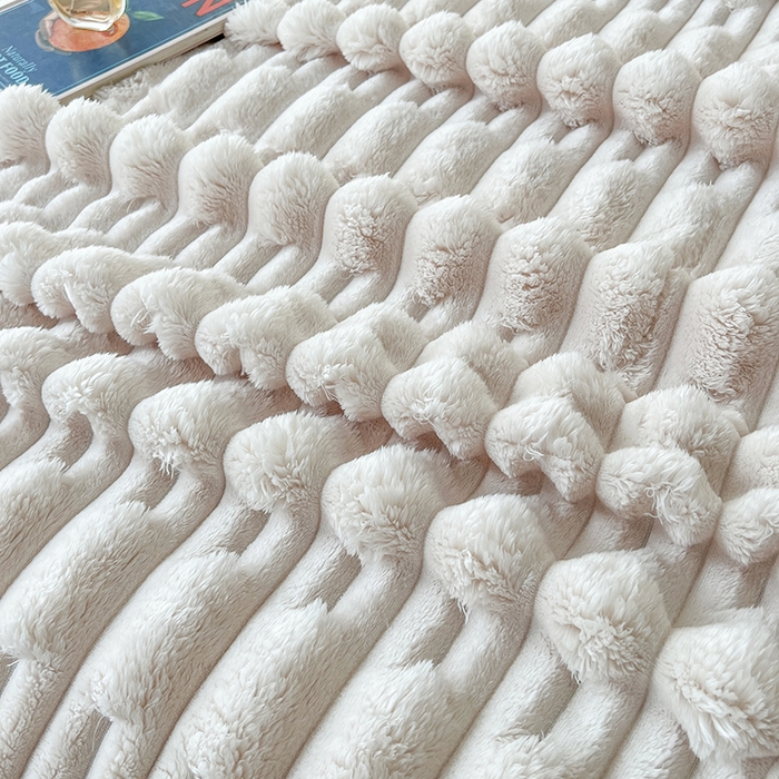 91家纺网 家纺一手货源 找家纺 肖恩 2025新款跨境外贸仿裘皮兔毛毯竹节毛毯 米杏