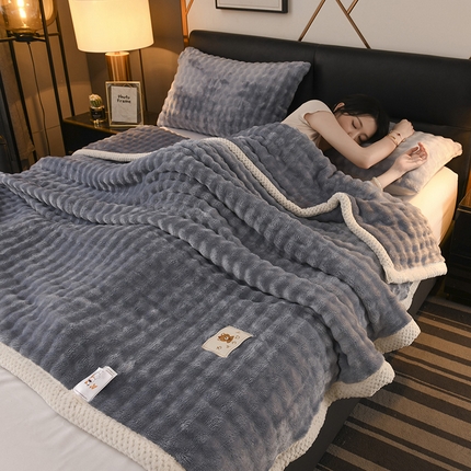 91家纺网 家纺一手货源 找家纺 （总）宜派家纺 2025新款兔毛绒多功能盖毯毛毯办公室午睡毯小毯子