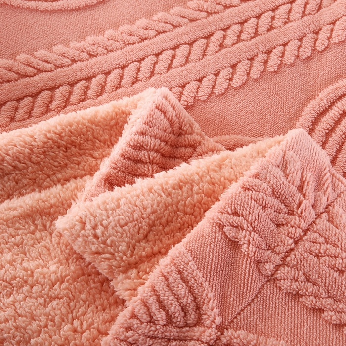 91家纺网 家纺一手货源 找家纺 巴木赫 2024新款8字配色双层羊羔绒毛毯 粉色