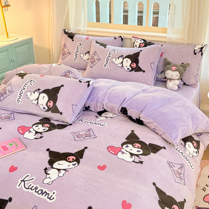 91家纺网 家纺一手货源 找家纺 2024新品正版三丽鸥授权卡通加厚高克重牛奶绒系列四件套 绒三丽鸥-梦幻库洛米