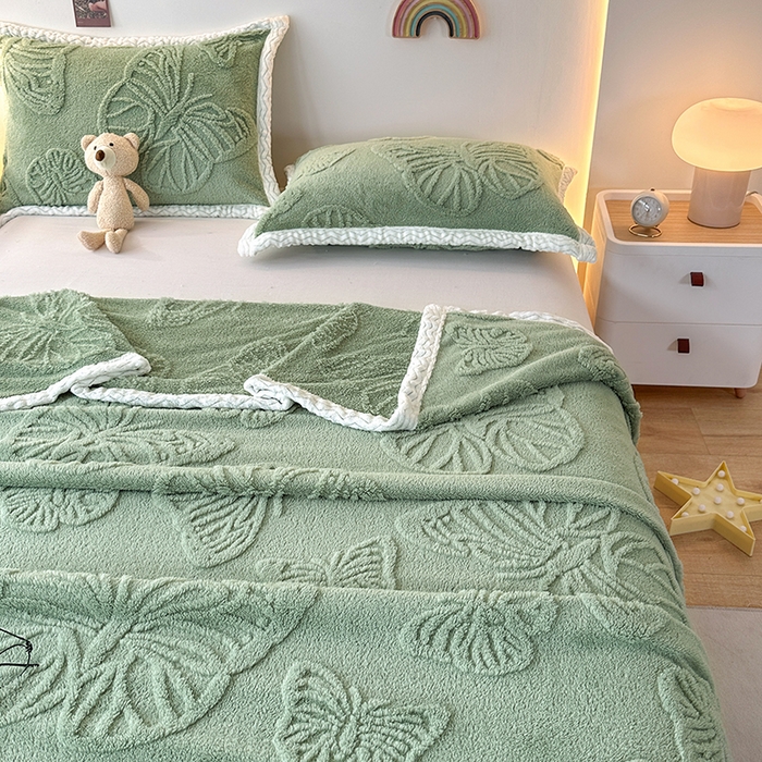 91家纺网 家纺一手货源 找家纺 （总）芸锦豪 2024新款蝴蝶提花毛毯包边款