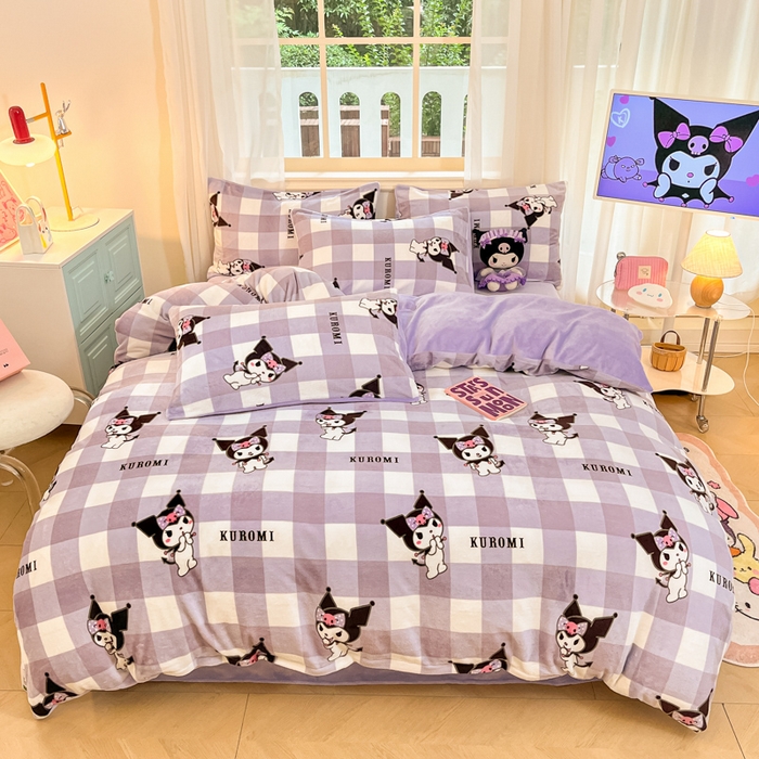 91家纺网 家纺一手货源 找家纺 2024新品正版三丽鸥授权卡通加厚高克重牛奶绒系列四件套 绒三丽鸥-紫格蝴蝶结库洛米