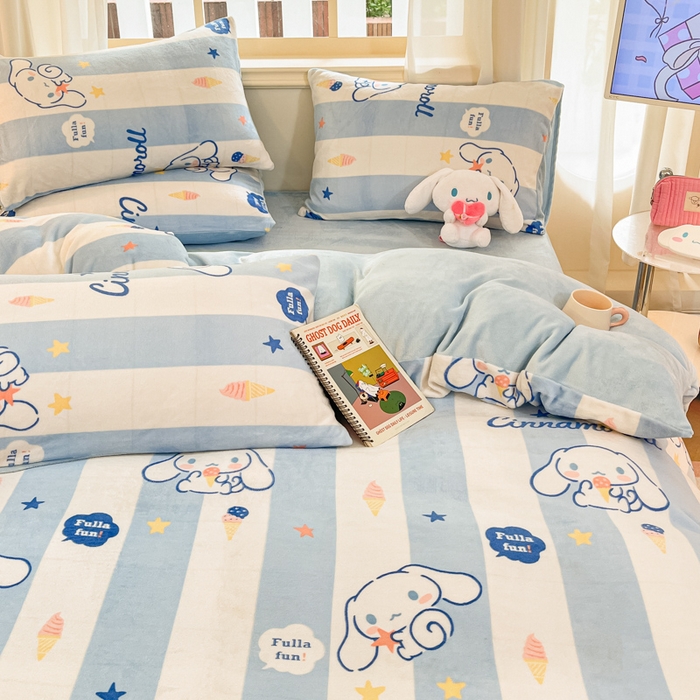 91家纺网 家纺一手货源 找家纺 2024新品正版三丽鸥授权卡通加厚高克重牛奶绒系列四件套 绒三丽鸥-蓝蓝玉桂狗