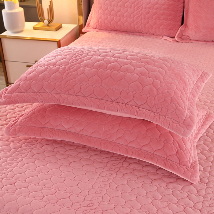 91家纺网 家纺一手货源 找家纺 芸锦豪 2024新款宝宝绒床盖 浅豆沙