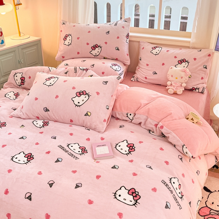 91家纺网 家纺一手货源 找家纺 2024新品正版三丽鸥授权卡通加厚高克重牛奶绒系列四件套 绒三丽鸥-粉心甜筒kitty