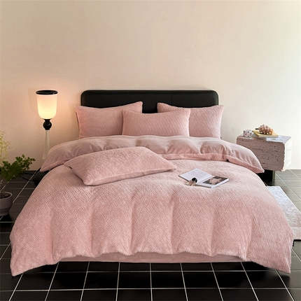 91家纺网 家纺一手货源 找家纺 星座家纺  2025新款泰迪绒提花牛奶绒四件套 粉豆沙