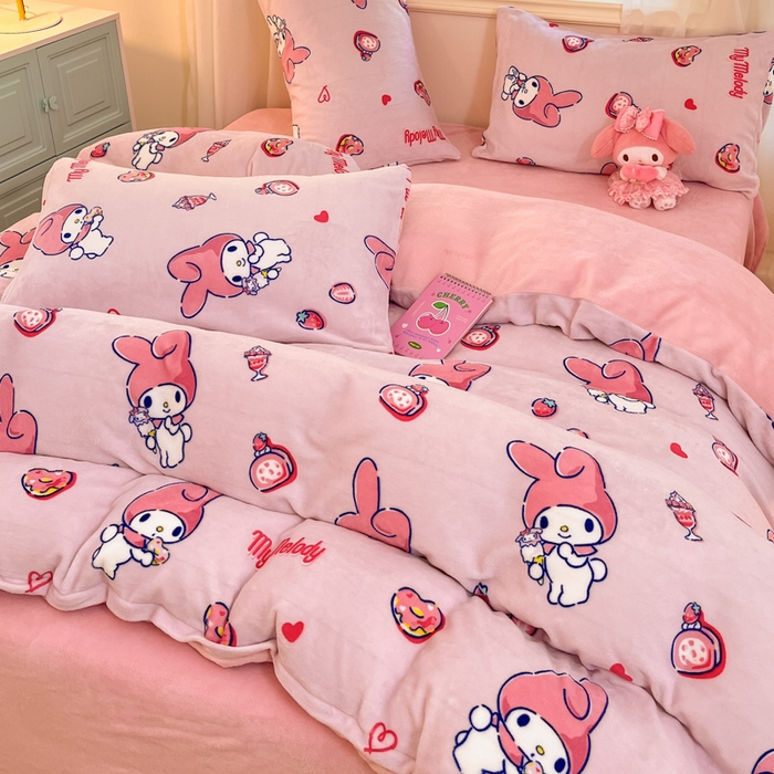 91家纺网 家纺一手货源 找家纺 2024新品正版三丽鸥授权卡通加厚高克重牛奶绒系列四件套 绒三丽鸥-莓莓美乐蒂