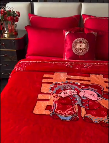 91家纺网 家纺一手货源 找家纺 2024新款婚庆双层高密云毛毯毯子 喜从天降