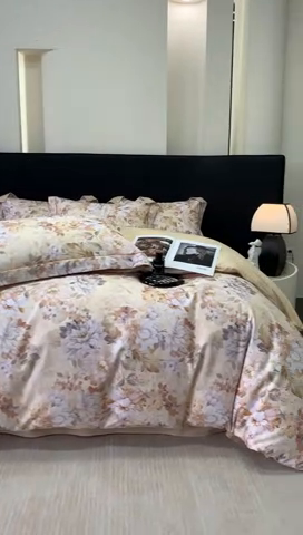 91家纺网 家纺一手货源 找家纺 2024新款A类全棉磨毛数码印花系列四件套 曲艺芳华