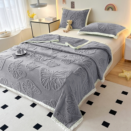 91家纺网 家纺一手货源 找家纺 （总）芸锦豪 2024新款蝴蝶提花毛毯包边款