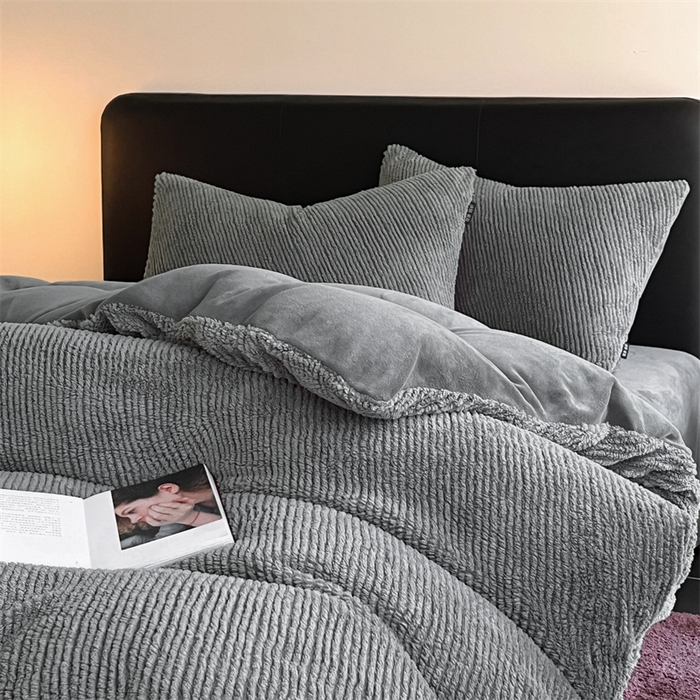 91家纺网 家纺一手货源 找家纺 星座家纺  2025新款泰迪绒提花牛奶绒四件套 雅士灰