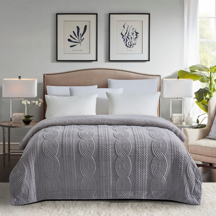 91家纺网 家纺一手货源 找家纺 巴木赫 2024新款8字配色双层羊羔绒毛毯 浅灰