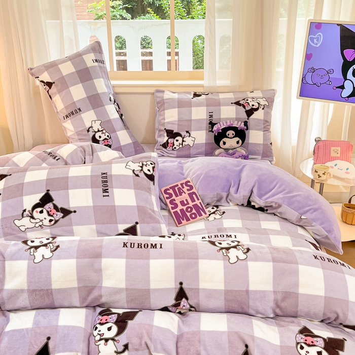 91家纺网 家纺一手货源 找家纺 2024新品正版三丽鸥授权卡通加厚高克重牛奶绒系列四件套 绒三丽鸥-紫格蝴蝶结库洛米