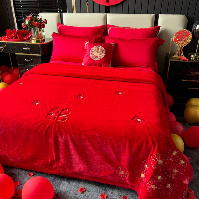 91家纺网 家纺一手货源 找家纺 2024新款仿皮草兔绒精品绣花毛毯毯子 柔情密意-大红