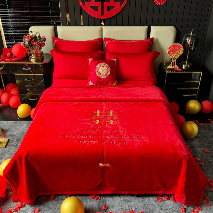 91家纺网 家纺一手货源 找家纺 （总）2024新款仿皮草兔绒精品绣花毛毯毯子 毛毛毯毯子 婚庆毛毯毯子