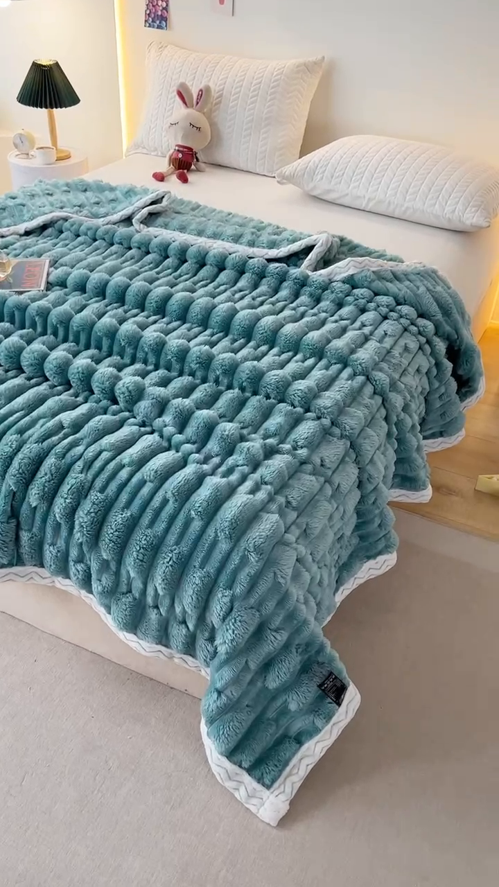 91家纺网 家纺一手货源 找家纺 肖恩 2025新款跨境外贸仿裘皮兔毛毯竹节毛毯 青竹绿