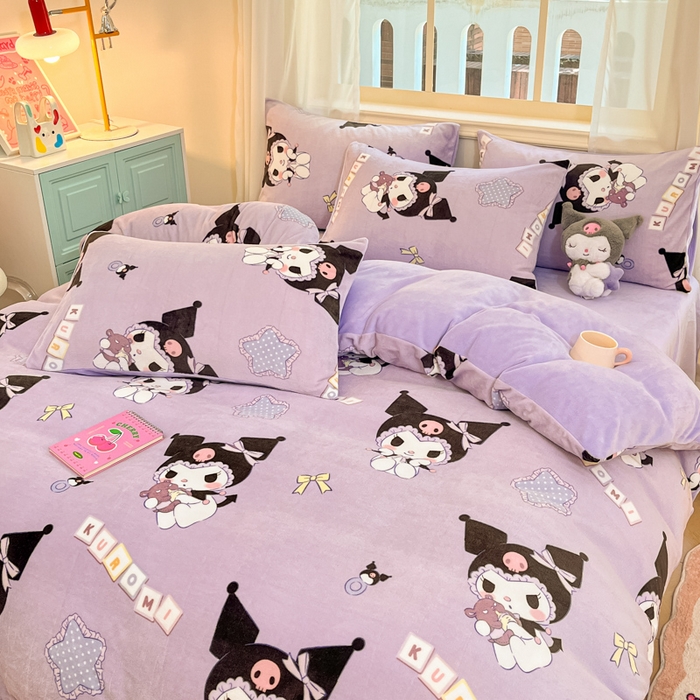 91家纺网 家纺一手货源 找家纺 2024新品正版三丽鸥授权卡通加厚高克重牛奶绒系列四件套 绒三丽鸥-蓝星库洛米