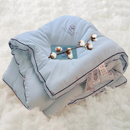 91家纺网 家纺一手货源 找家纺 默忆 2025新款亲肤雪绒棉保暖被芯立体棉冬被被子春秋被 雪棉朵朵-纯净蓝