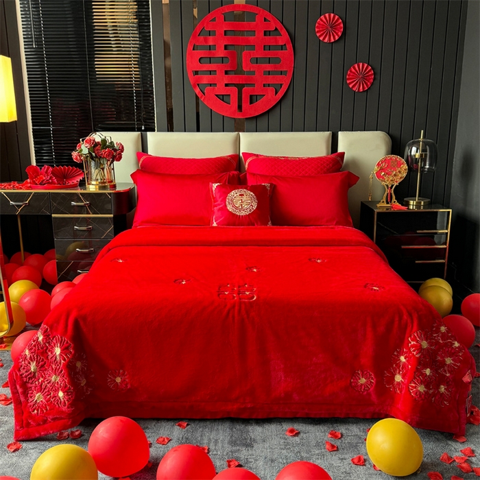 91家纺网 家纺一手货源 找家纺 2024新款仿皮草兔绒精品绣花毛毯毯子 柔情密意-大红