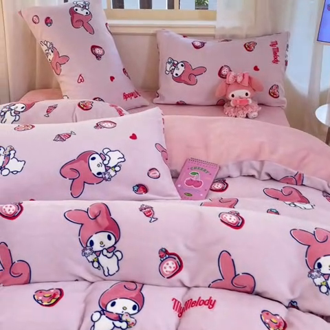 91家纺网 家纺一手货源 找家纺 2024新品正版三丽鸥授权卡通加厚高克重牛奶绒系列四件套 绒三丽鸥-莓莓美乐蒂