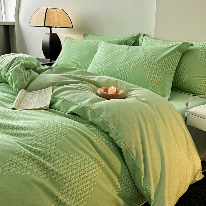 91家纺网 家纺一手货源 找家纺 涵宸家纺 2024新款亲肤全棉磨毛印花四件套--芬兰系列 留月-绿