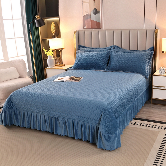 91家纺网 家纺一手货源 找家纺 芸锦豪 2024新款宝宝绒床盖 贵族蓝