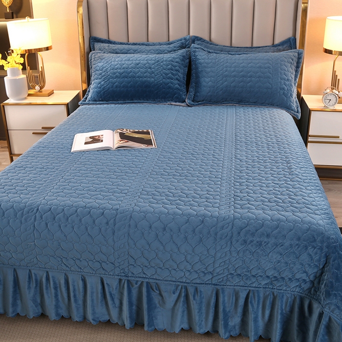 91家纺网 家纺一手货源 找家纺 芸锦豪 2024新款宝宝绒床盖 贵族蓝