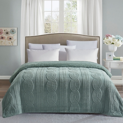 91家纺网 家纺一手货源 找家纺 巴木赫 2024新款8字配色双层羊羔绒毛毯 墨绿