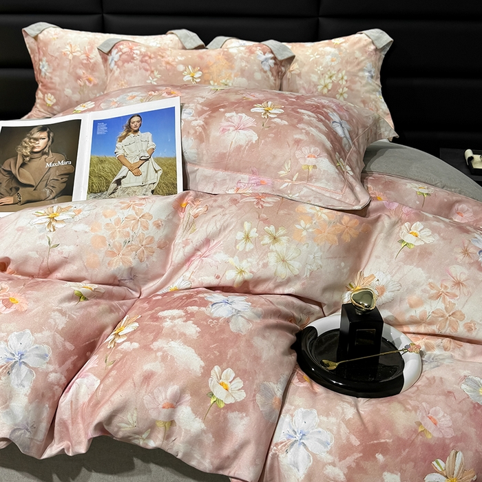 91家纺网 家纺一手货源 找家纺 2024新款A类全棉磨毛数码印花系列四件套 莉丽丝粉