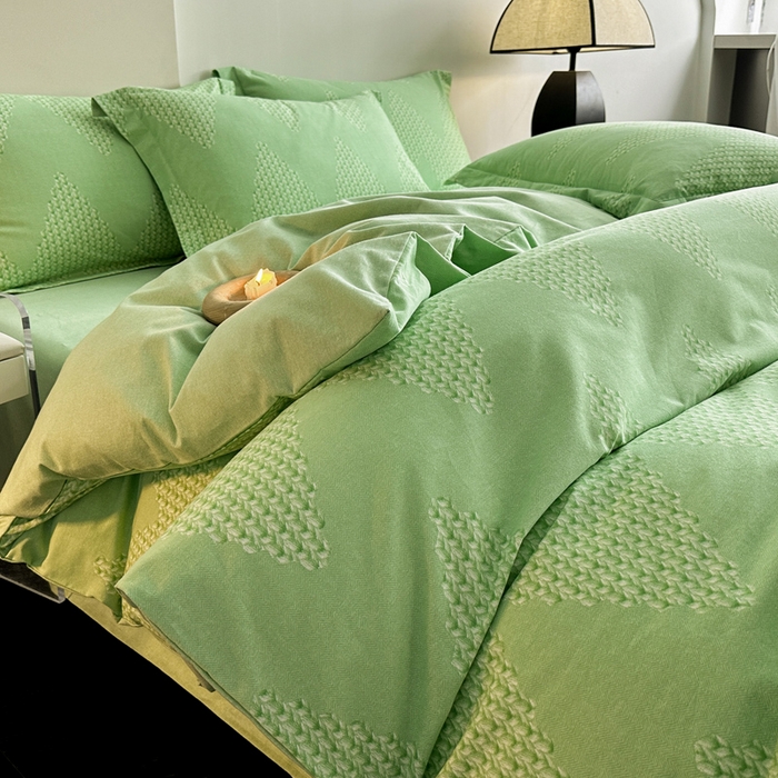 91家纺网 家纺一手货源 找家纺 涵宸家纺 2024新款亲肤全棉磨毛印花四件套--芬兰系列 留月-绿