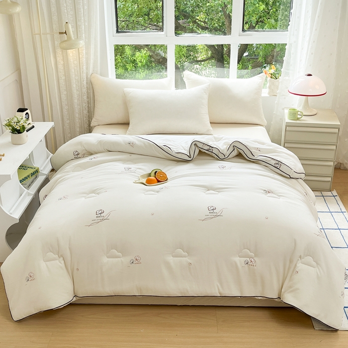 91家纺网 家纺一手货源 找家纺 默忆 2025新款亲肤雪绒棉保暖被芯立体棉冬被被子春秋被 雪棉朵朵-月白