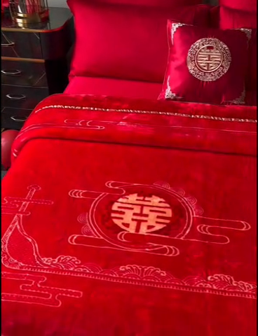 91家纺网 家纺一手货源 找家纺 2024新款婚庆双层高密云毛毯毯子 吾家大喜