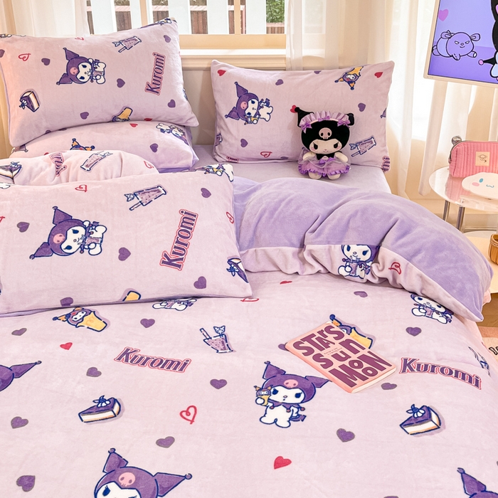 91家纺网 家纺一手货源 找家纺 2024新品正版三丽鸥授权卡通加厚高克重牛奶绒系列四件套 绒三丽鸥-紫心库洛米