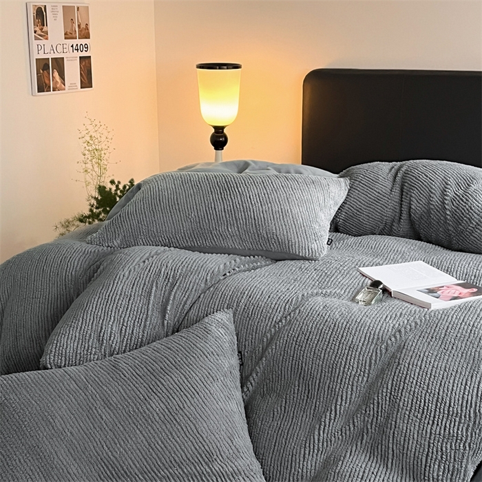 91家纺网 家纺一手货源 找家纺 星座家纺  2025新款泰迪绒提花牛奶绒四件套 雅士灰