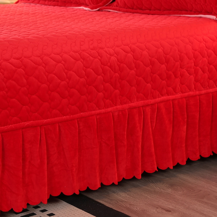 91家纺网 家纺一手货源 找家纺 芸锦豪 2024新款宝宝绒床盖 红色