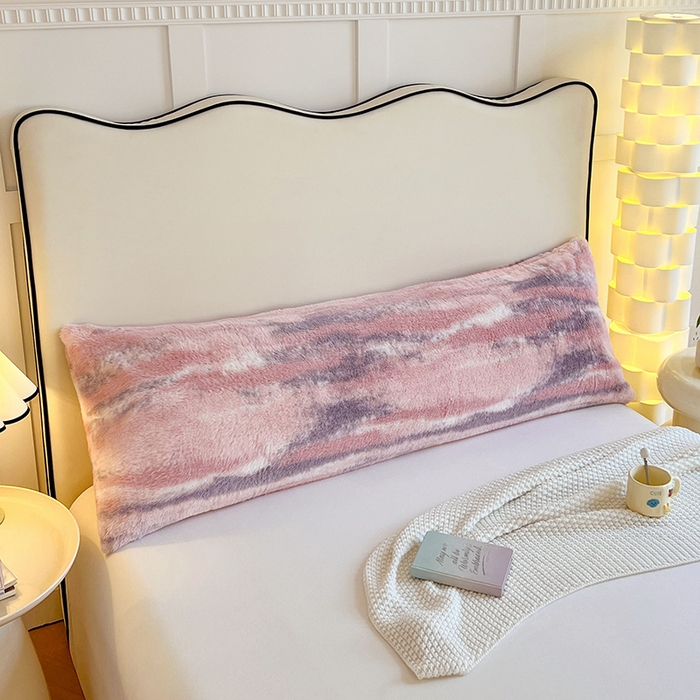 91家纺网 家纺一手货源 找家纺 梦舒羽 2025新款兔毛绒印花双人枕套牛奶绒加长枕芯套雪花绒枕头套暮色云尘